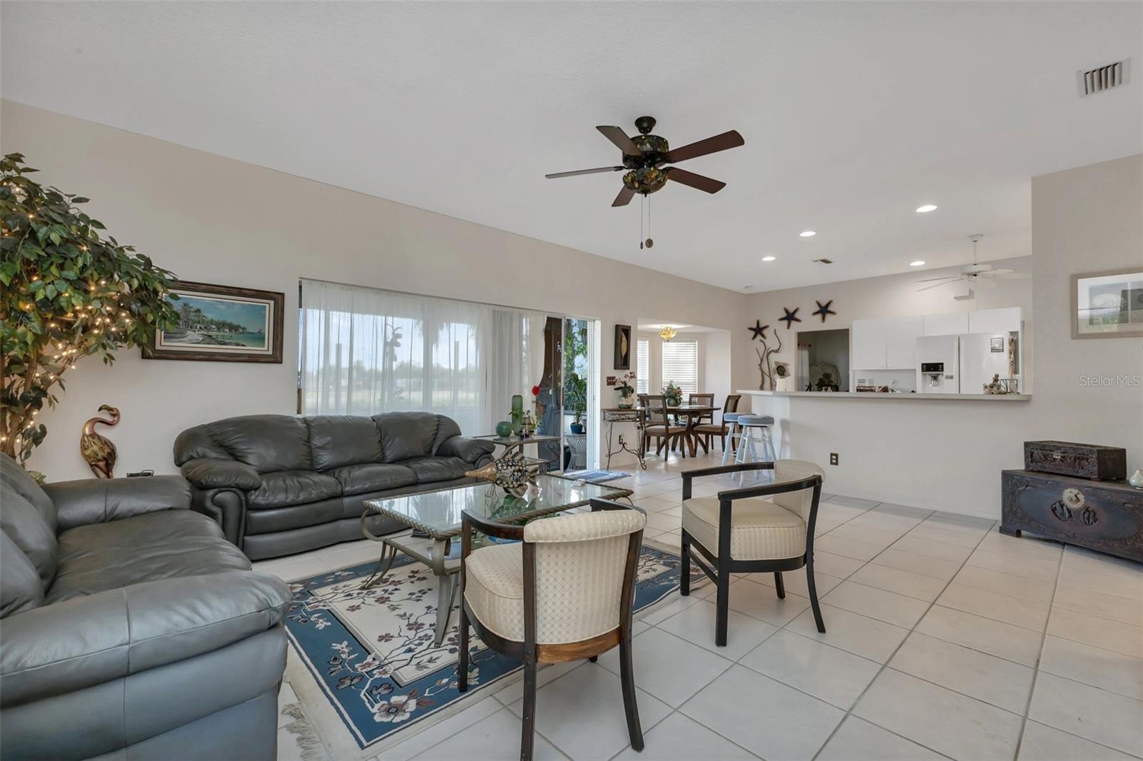 1625 RED OAK LN