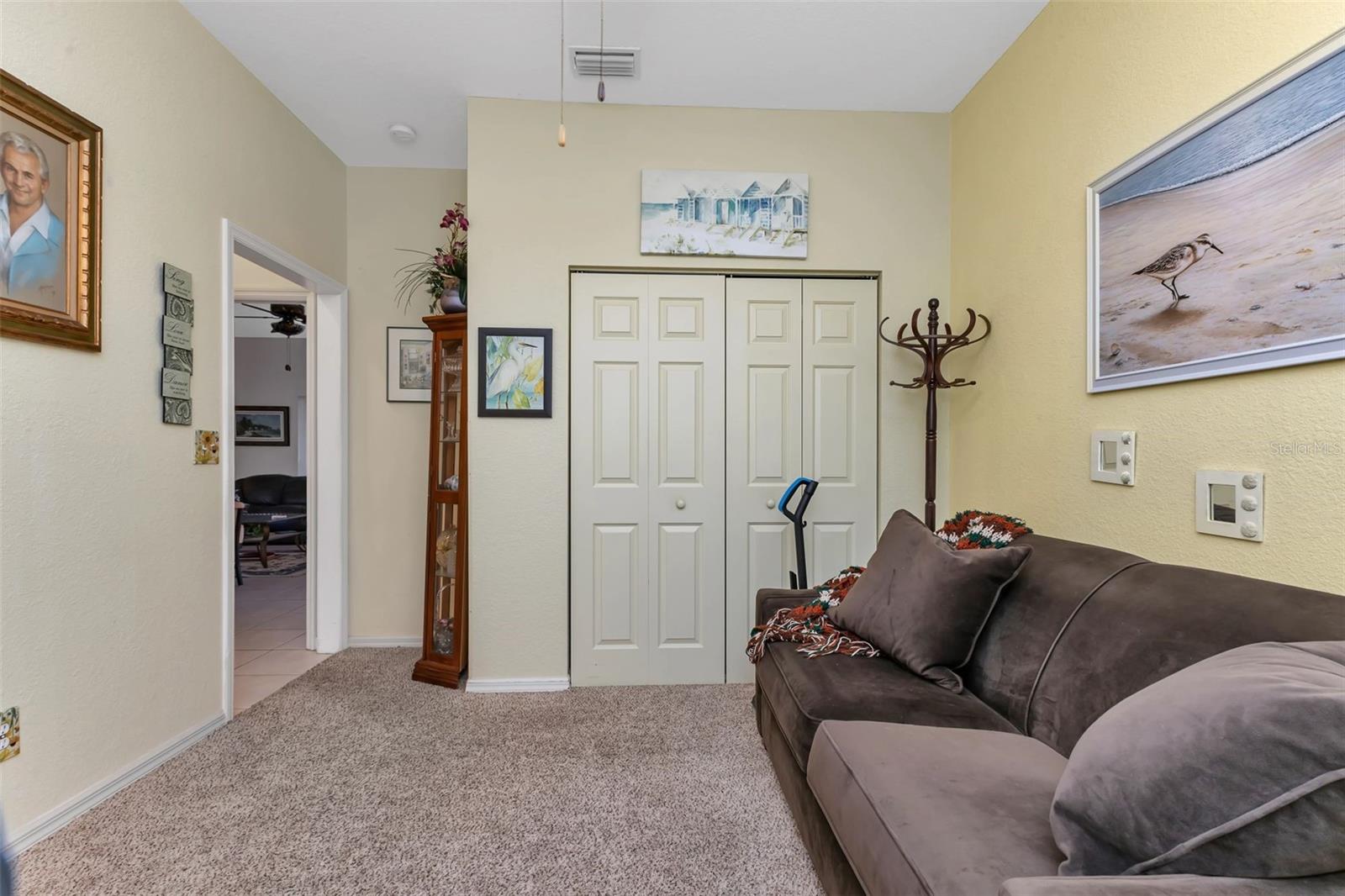 1625 RED OAK LN