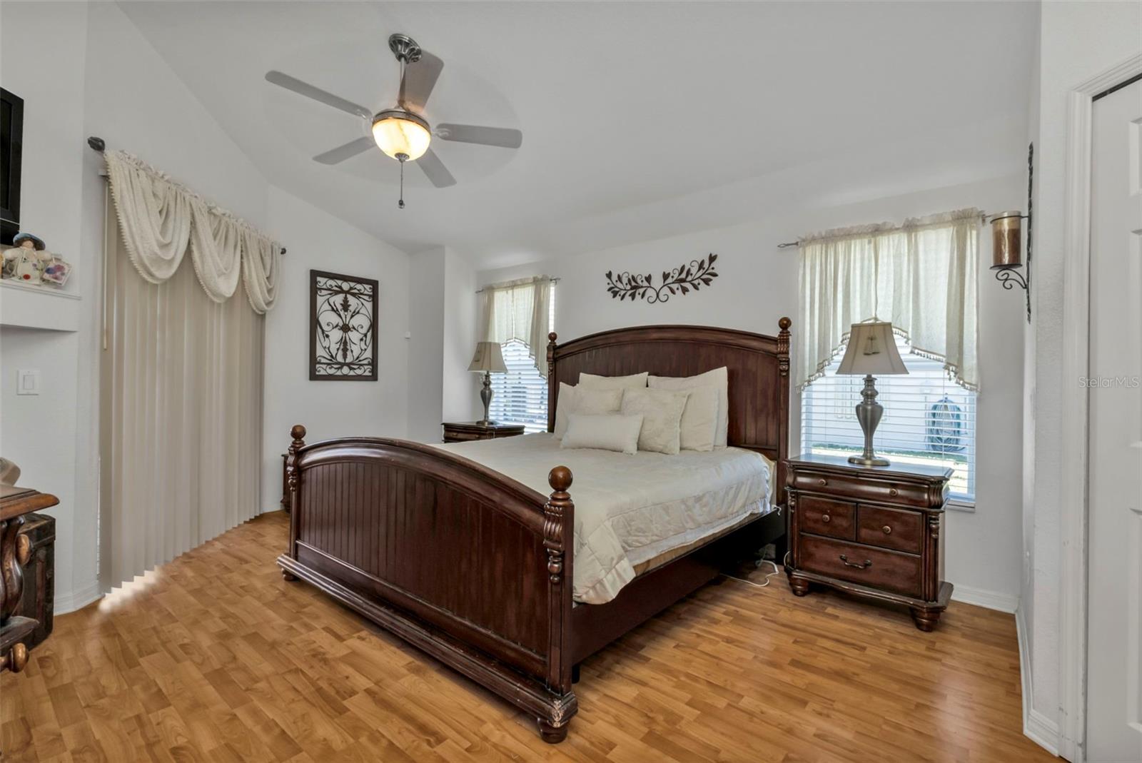 27192 PUNTA CABELLO CT