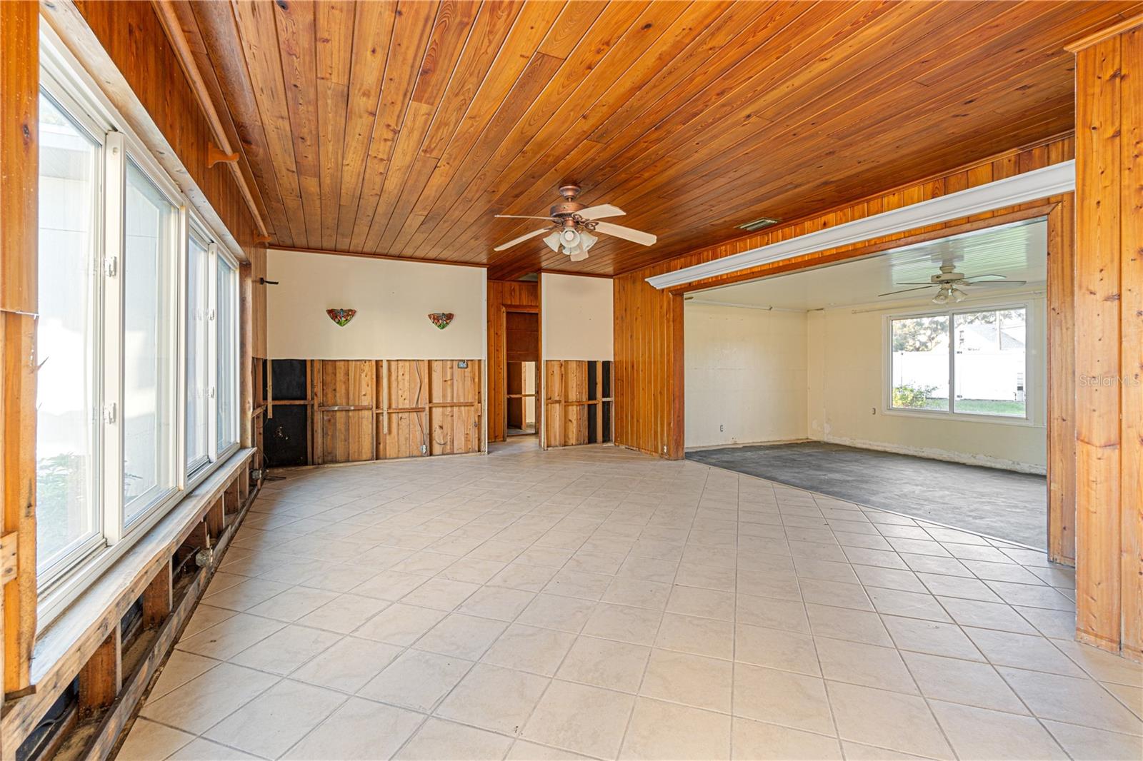 4497 NORTHSHORE DR