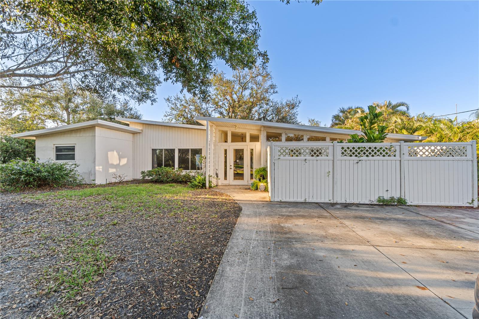 4497 NORTHSHORE DR
