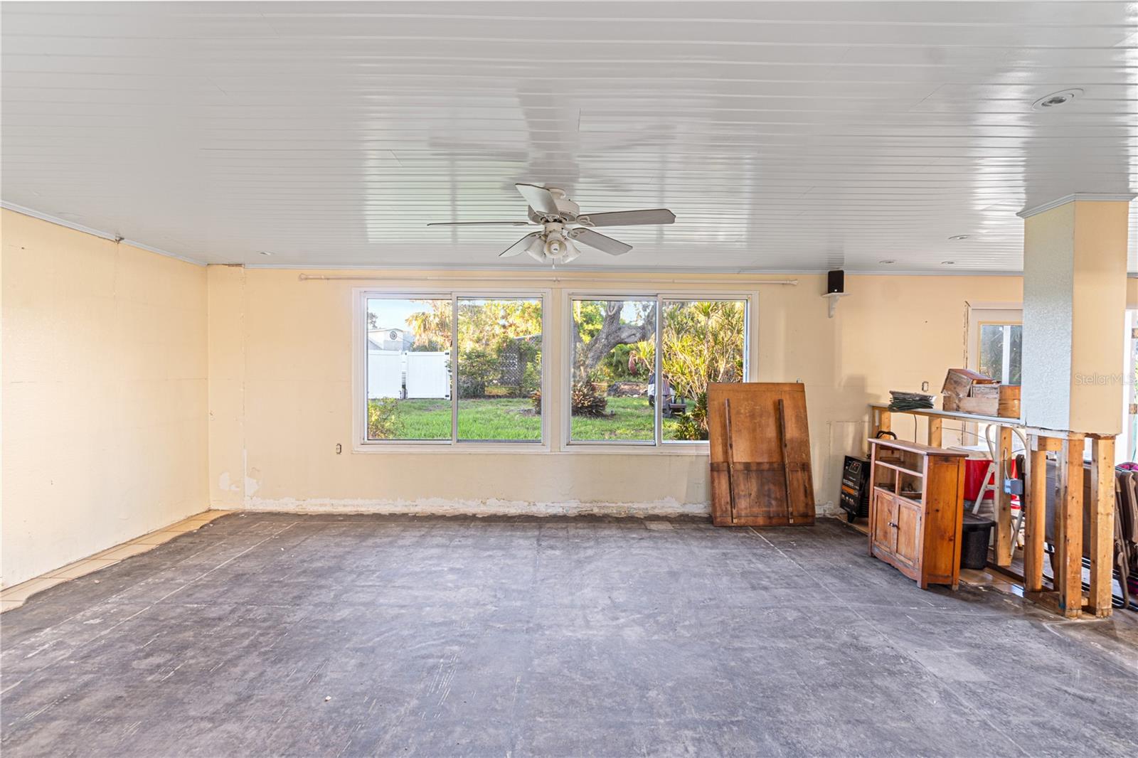 4497 NORTHSHORE DR