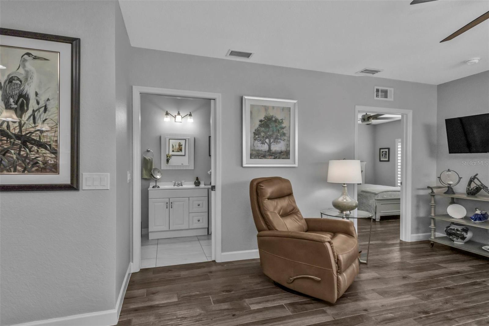 2061 WILLOW HAMMOCK CIR #204