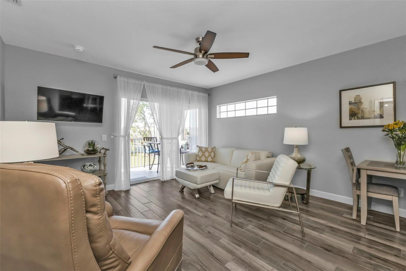2061 WILLOW HAMMOCK CIR #204