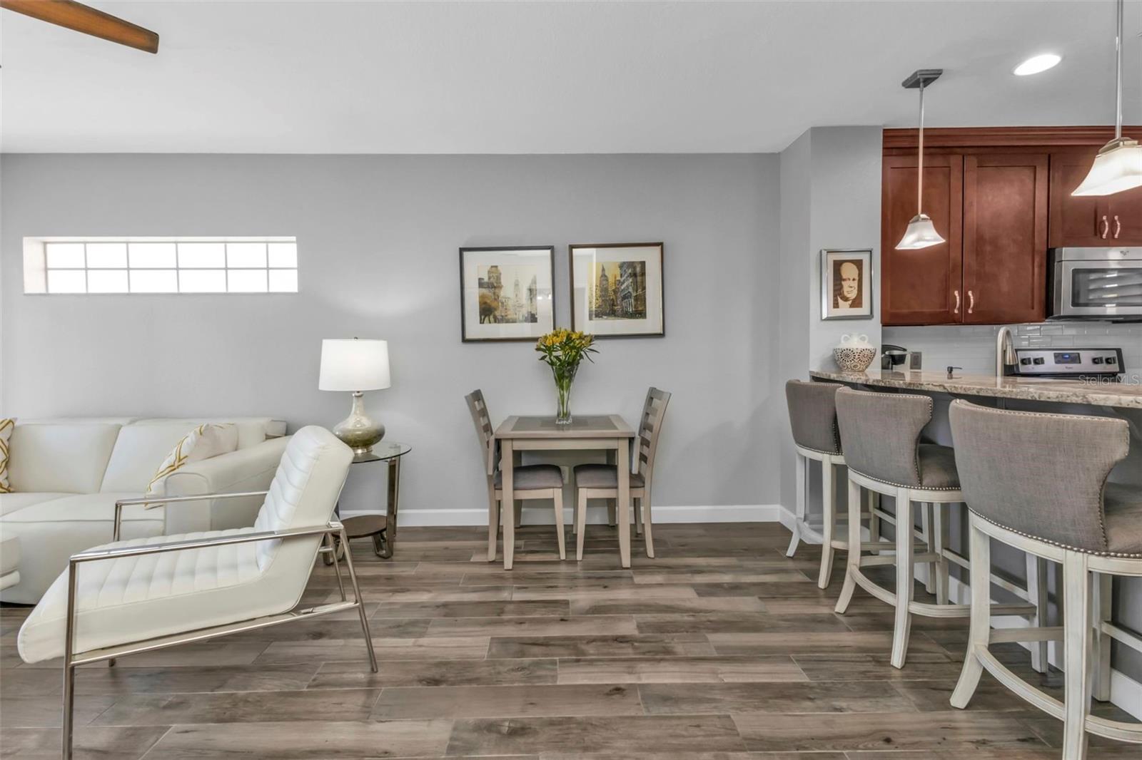 2061 WILLOW HAMMOCK CIR #204