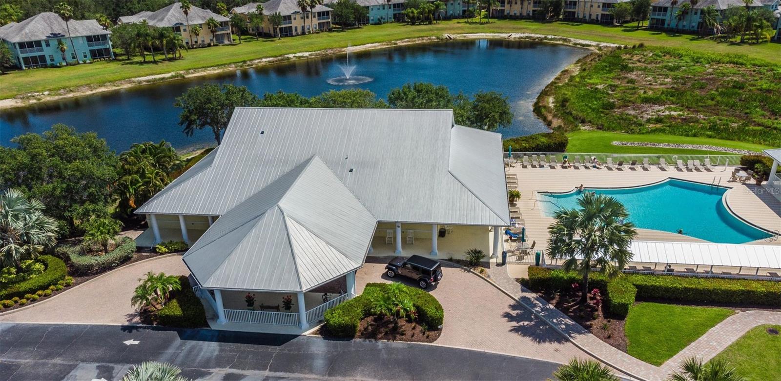 2061 WILLOW HAMMOCK CIR #204