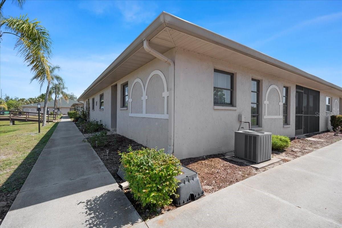 24540 HARBORVIEW RD #F1