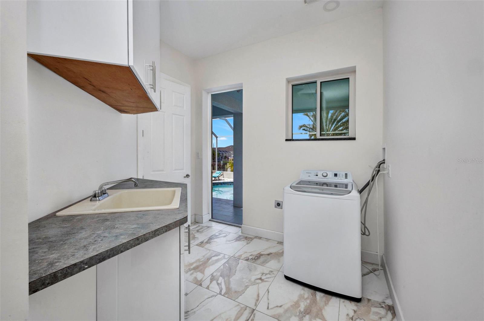 4213 GARDNER DR
