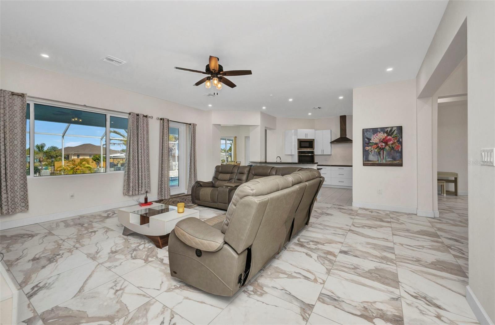 4213 GARDNER DR