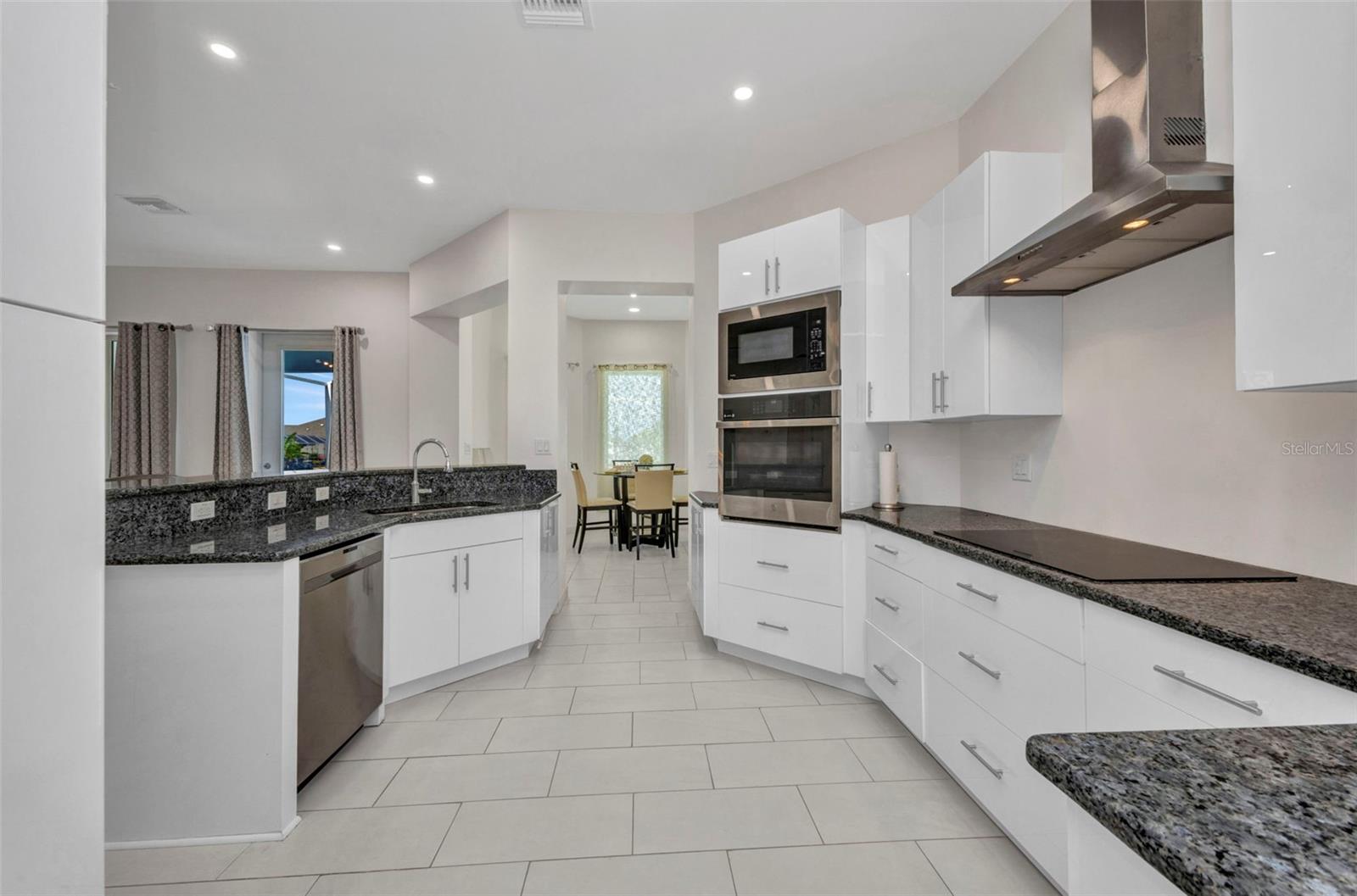 4213 GARDNER DR