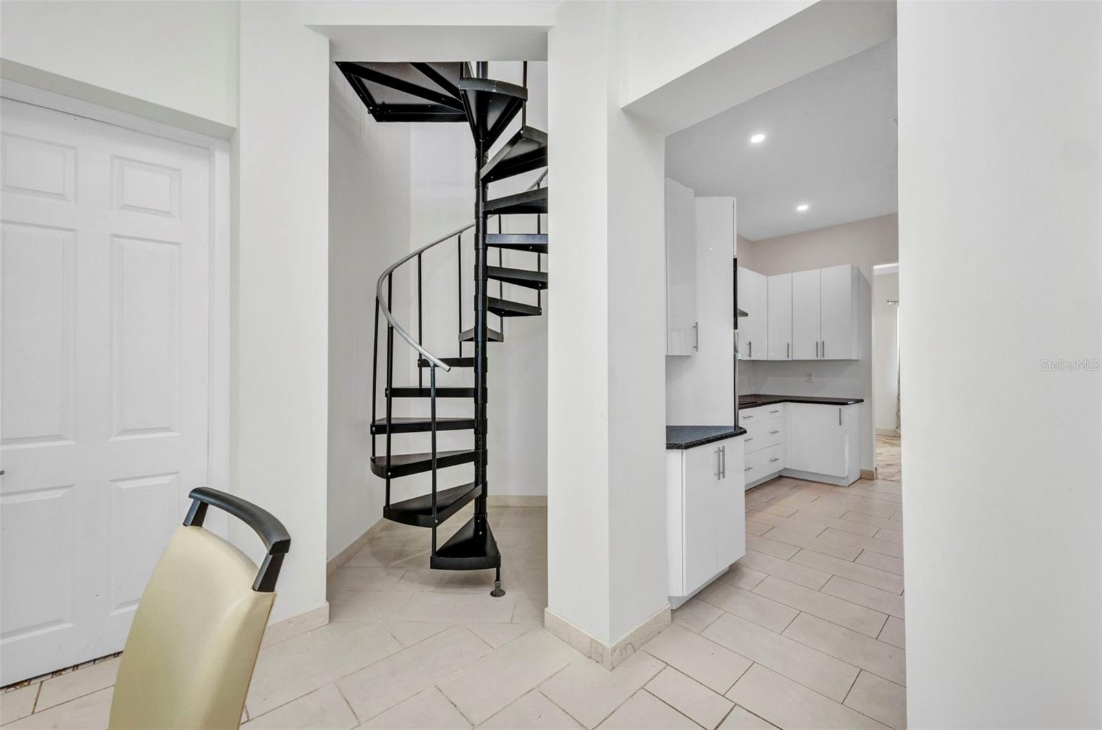 4213 GARDNER DR