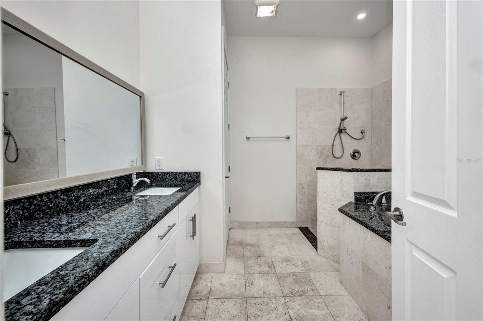 4213 GARDNER DR