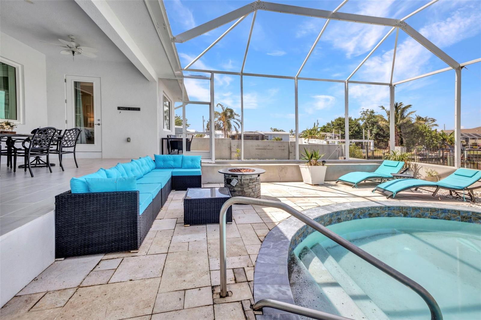 4213 GARDNER DR