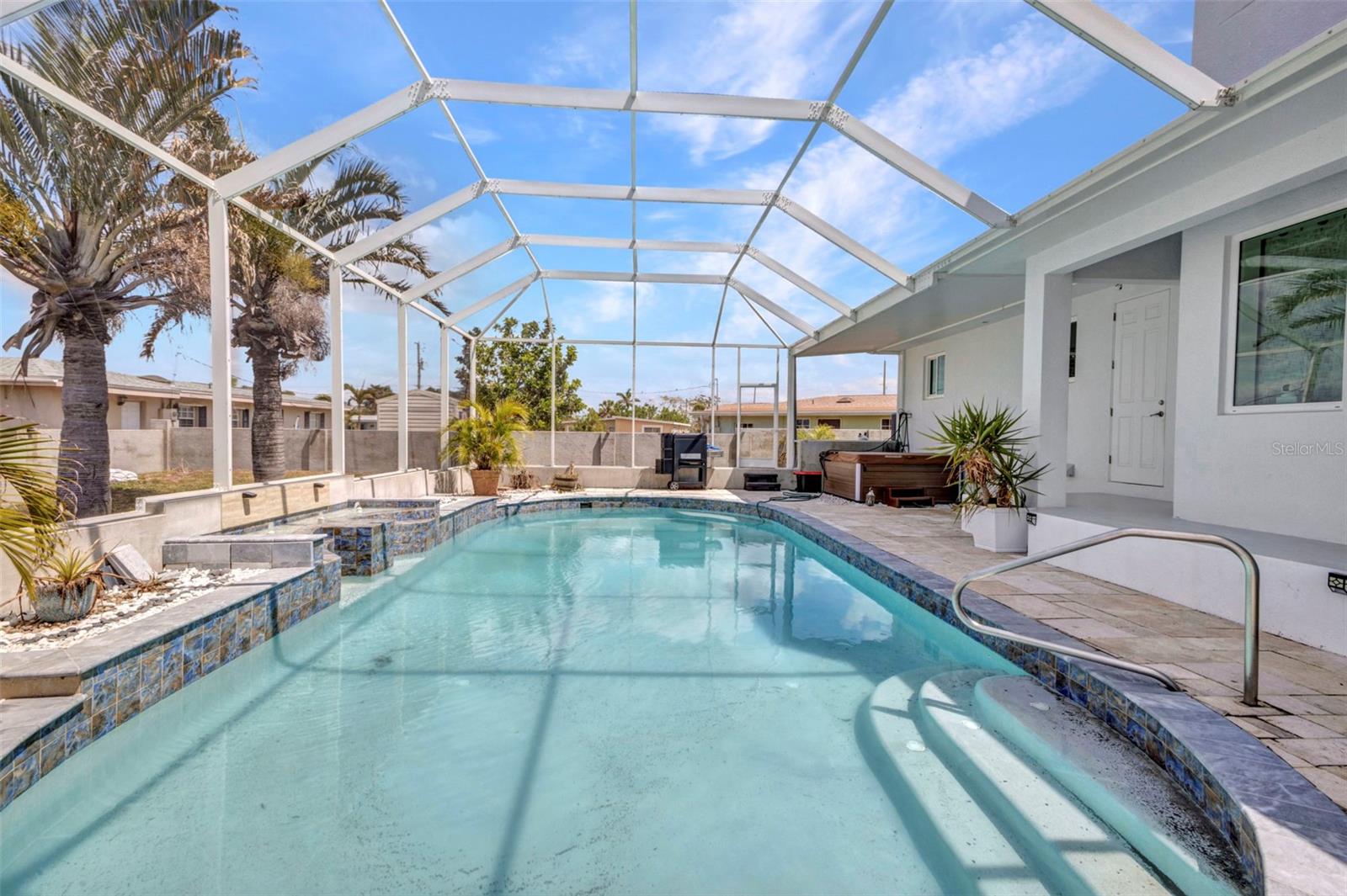4213 GARDNER DR