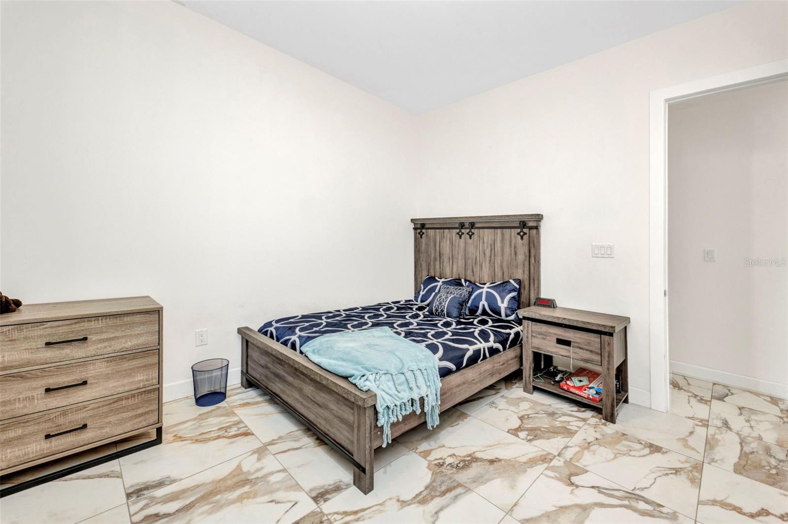 4213 GARDNER DR