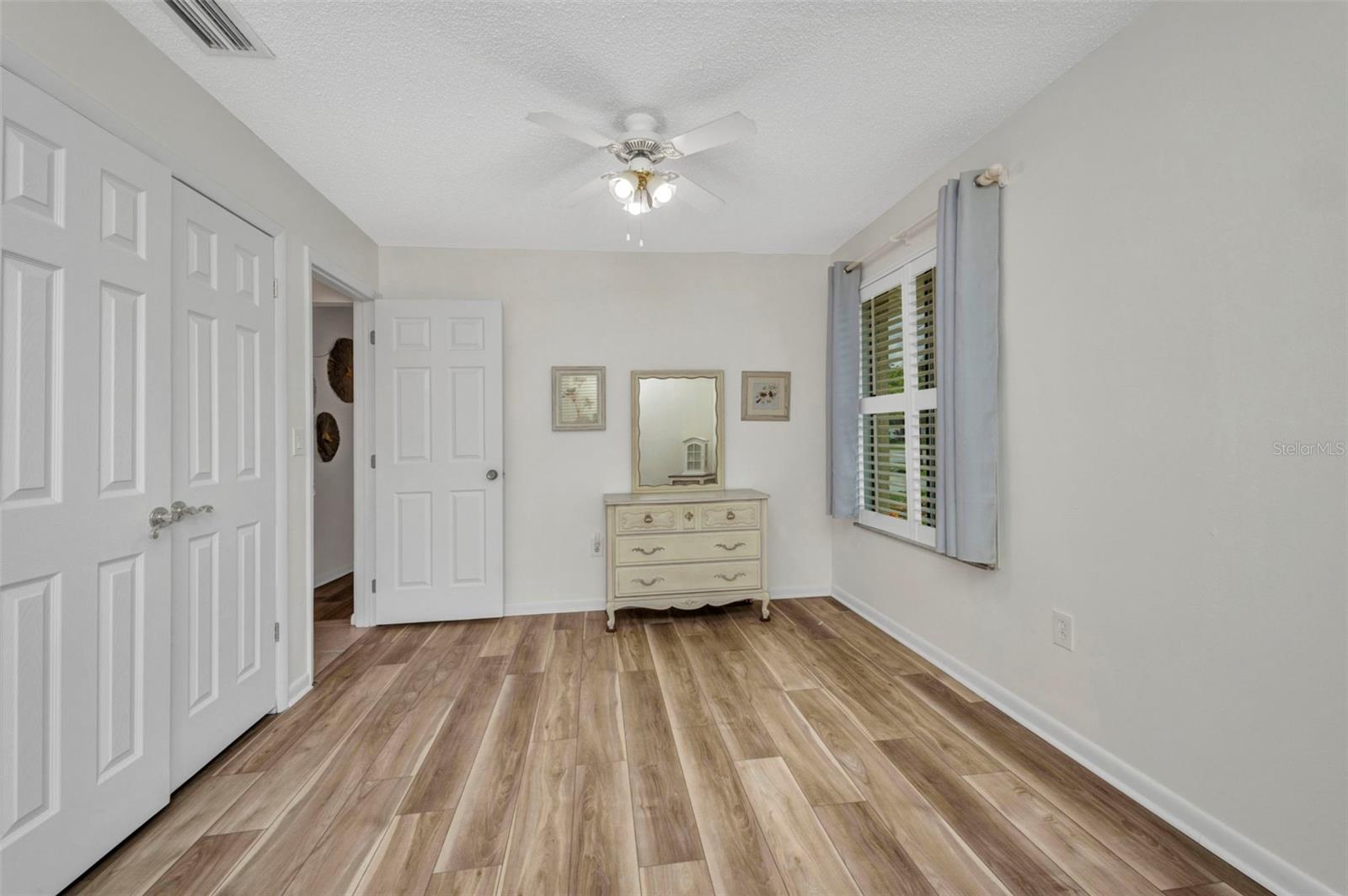 20355 MOUNT PROSPECT AVE