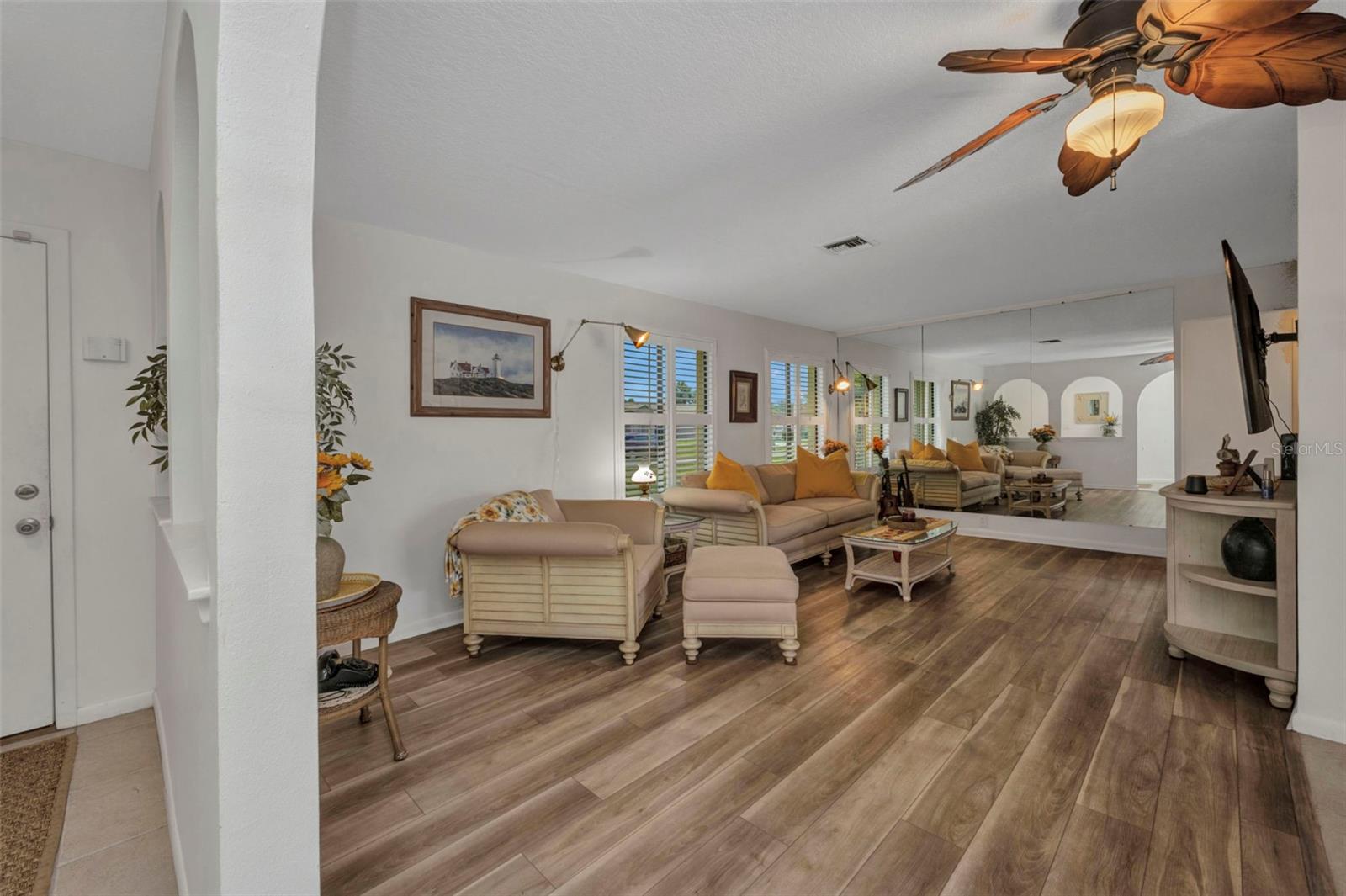 20355 MOUNT PROSPECT AVE