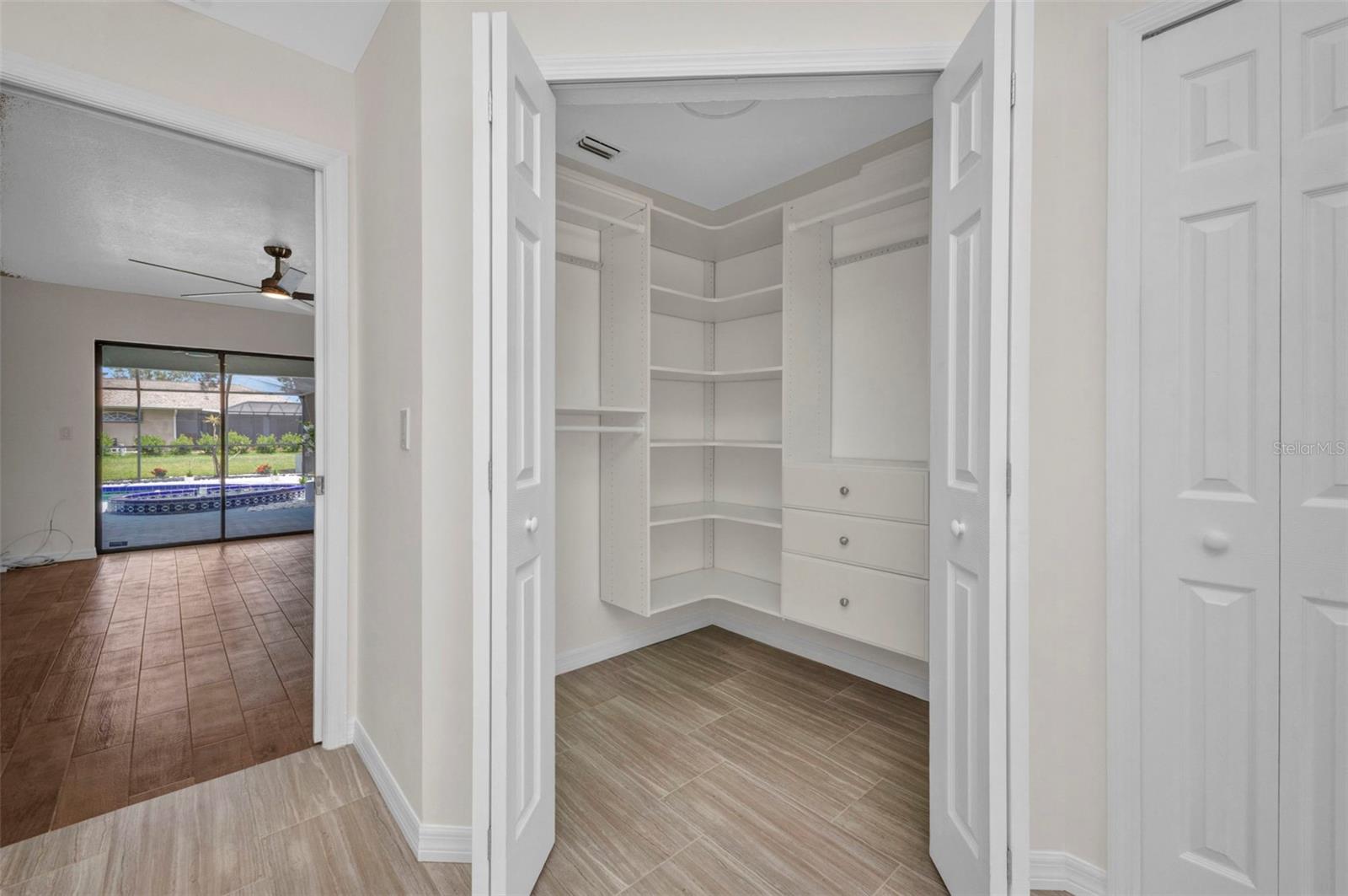 2442 RIO DE JANEIRO AVE