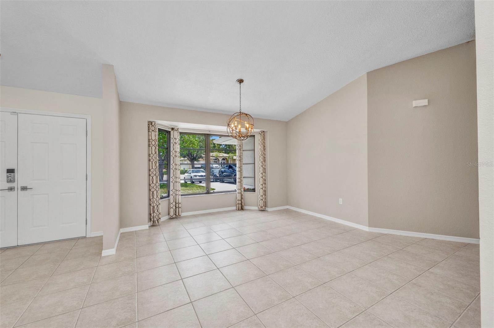2442 RIO DE JANEIRO AVE