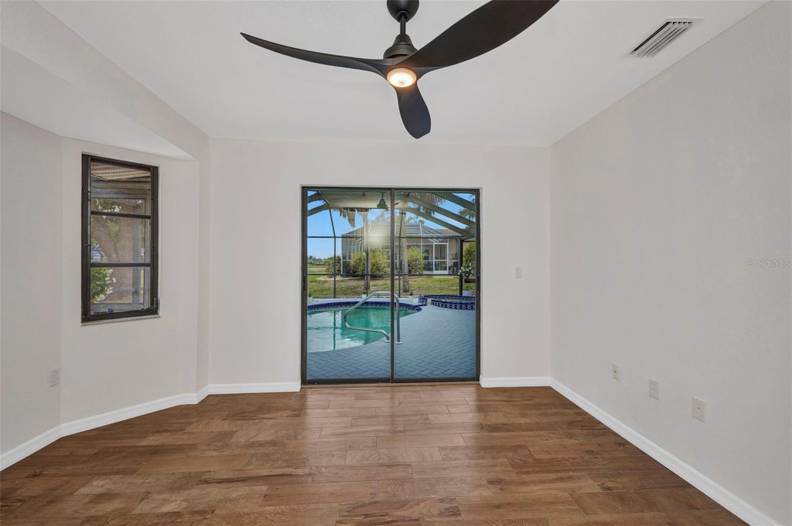 2442 RIO DE JANEIRO AVE