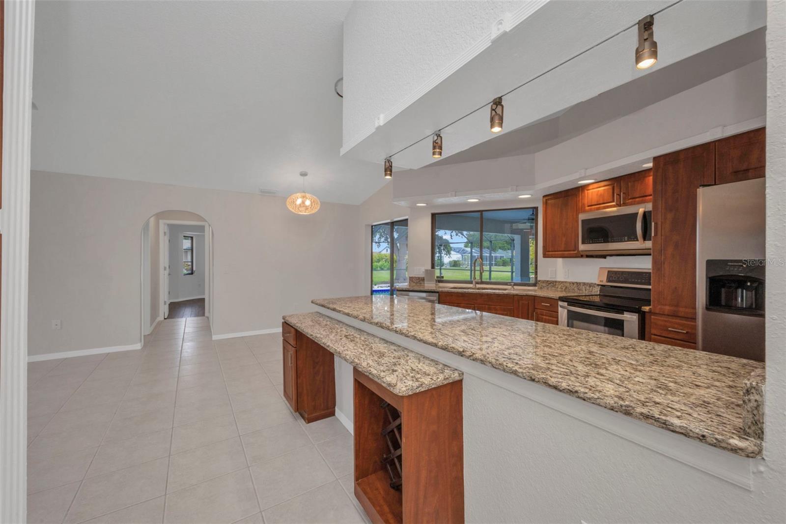 2442 RIO DE JANEIRO AVE