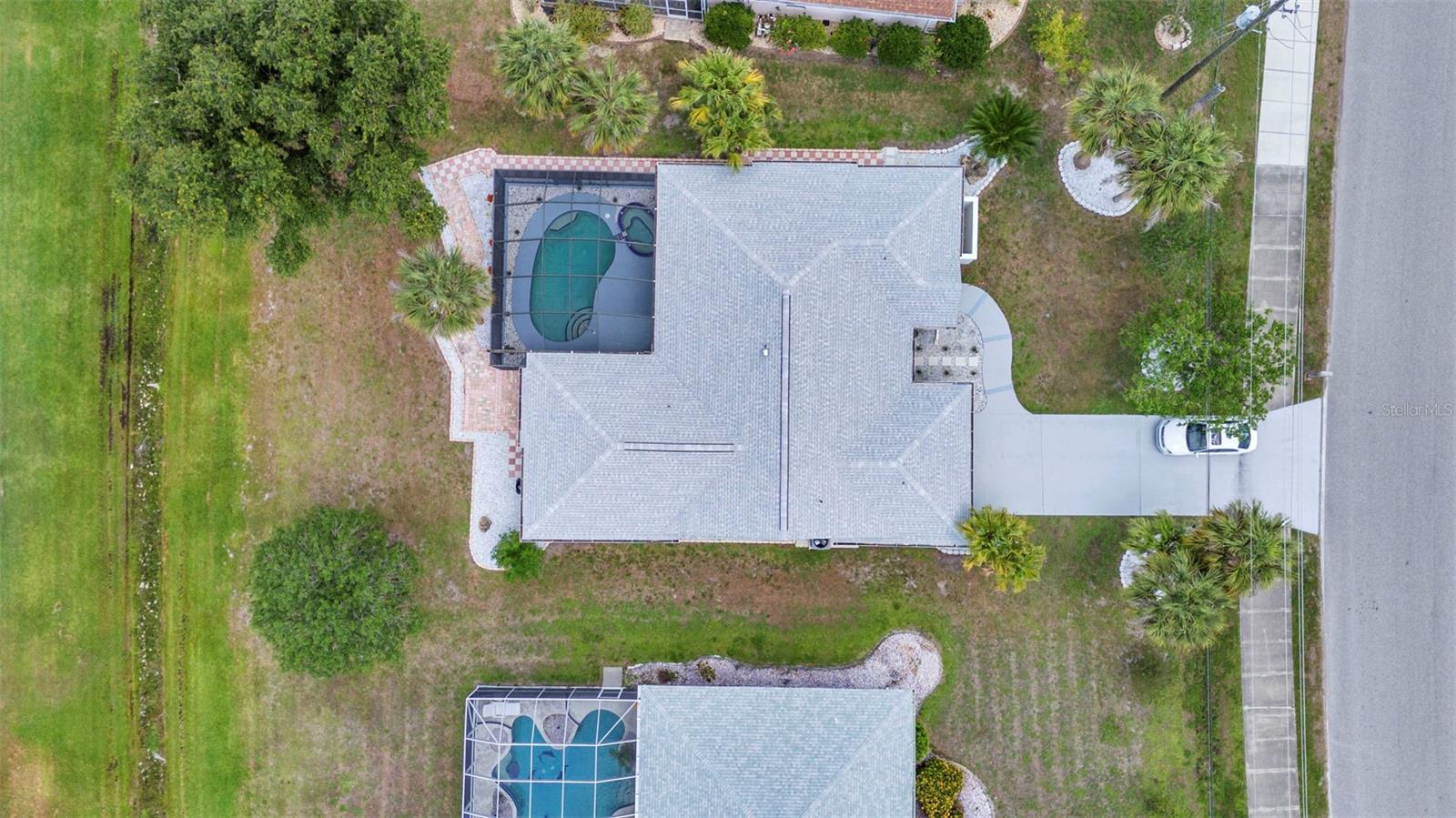 2442 RIO DE JANEIRO AVE