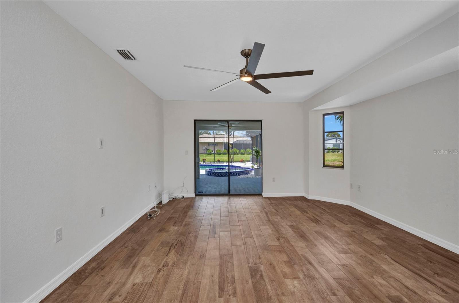 2442 RIO DE JANEIRO AVE