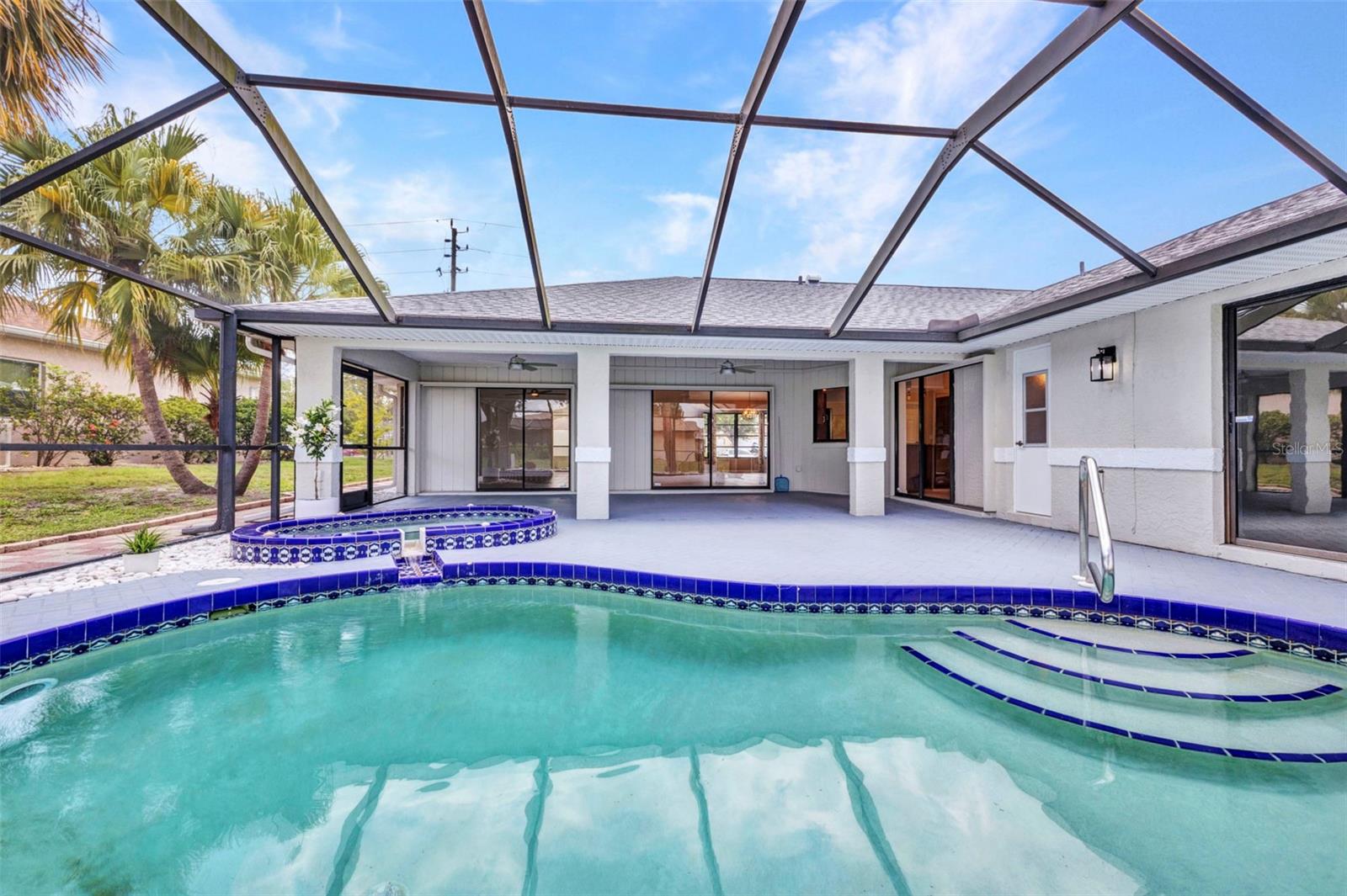 2442 RIO DE JANEIRO AVE