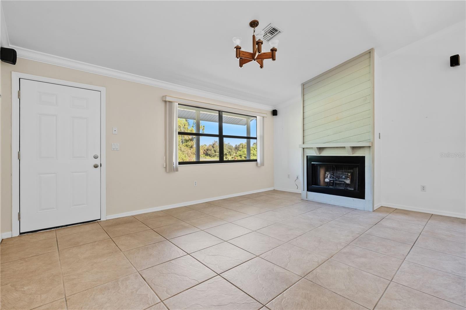 10 BALDUR DR