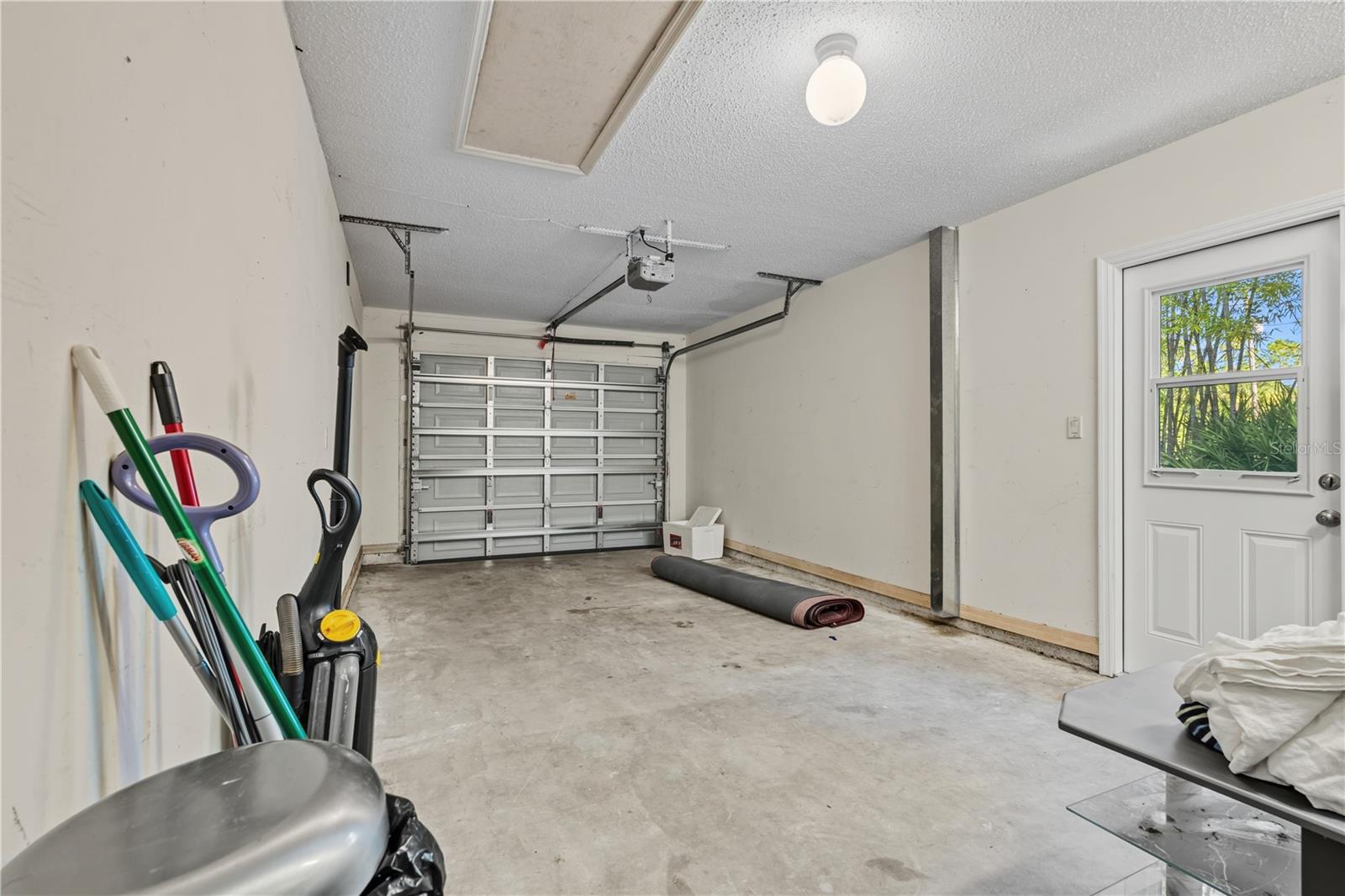 10 BALDUR DR