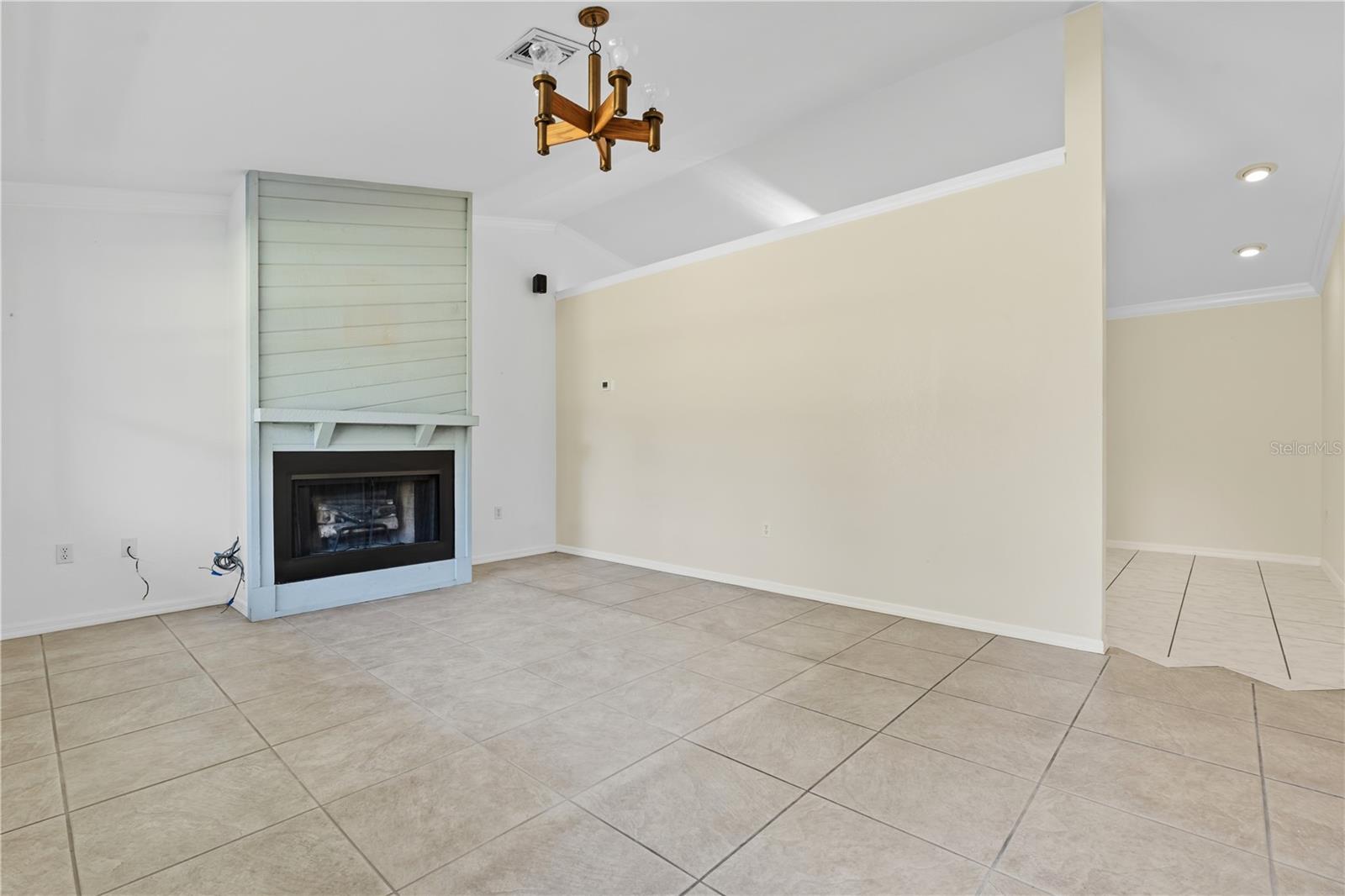 10 BALDUR DR