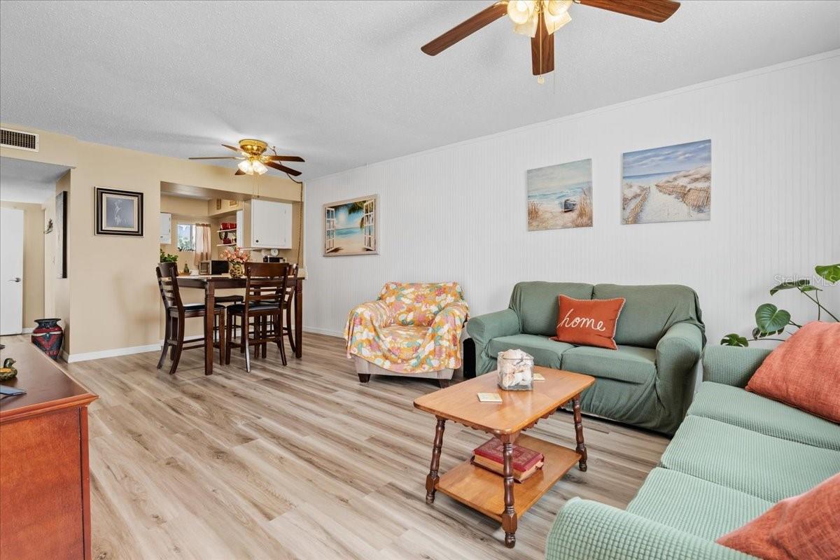 22375 EDGEWATER DR #120