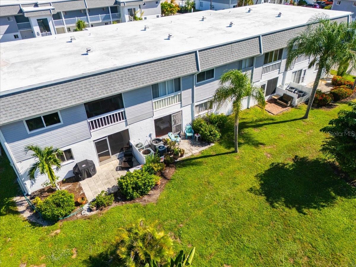 22375 EDGEWATER DR #120