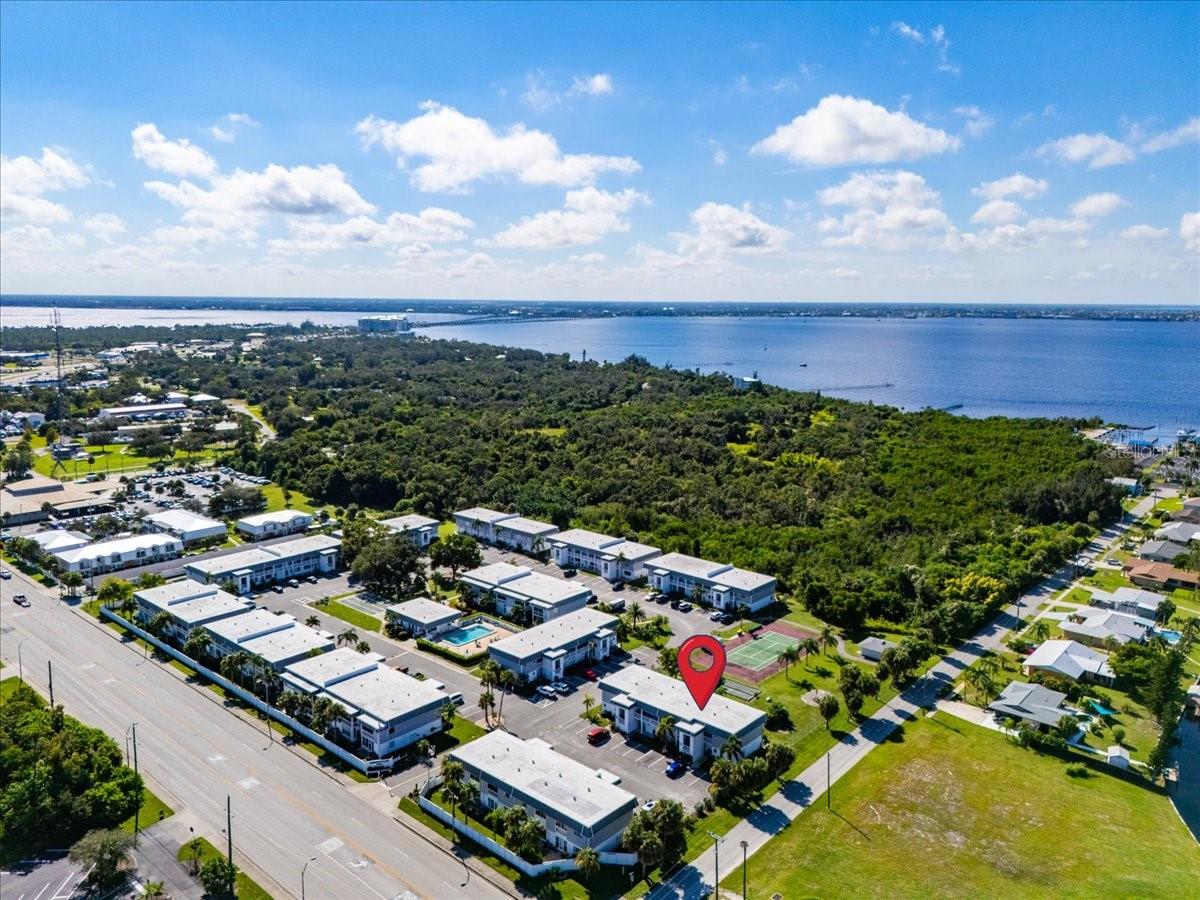 22375 EDGEWATER DR #120