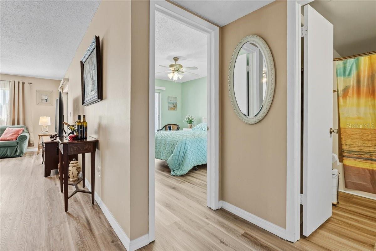 22375 EDGEWATER DR #120