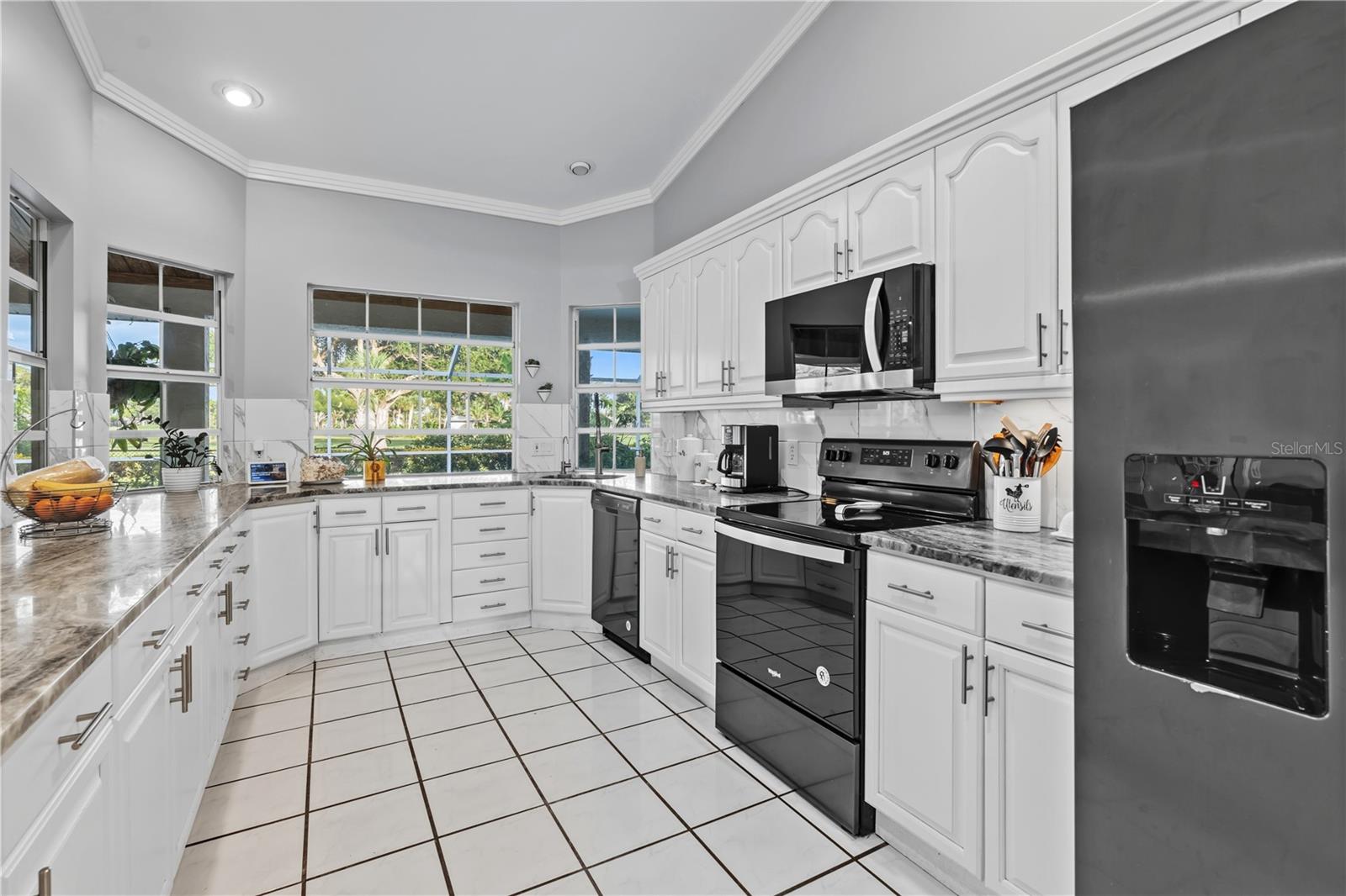 1705 SW 15TH AVE