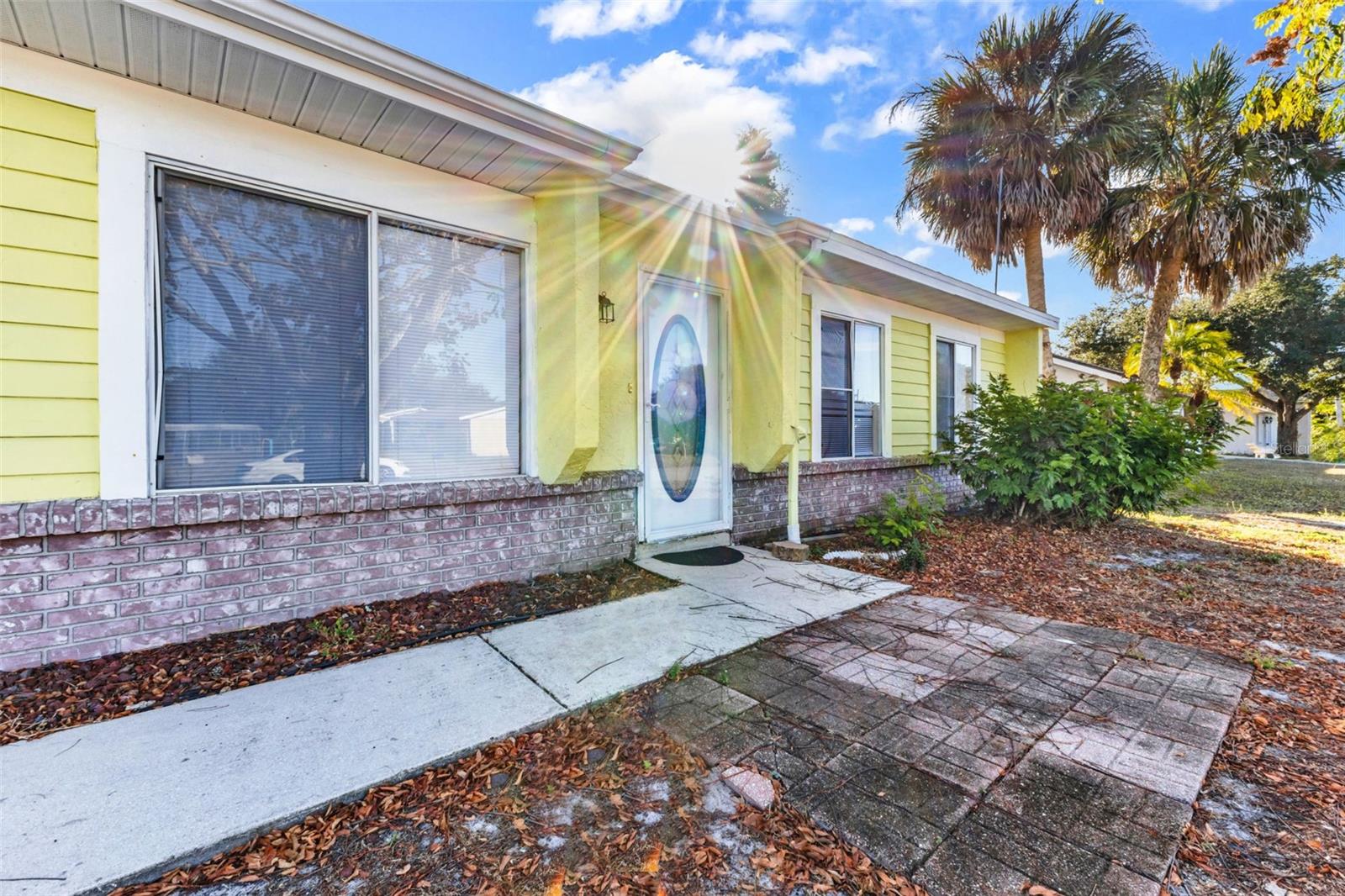 2174 TAUNT ST