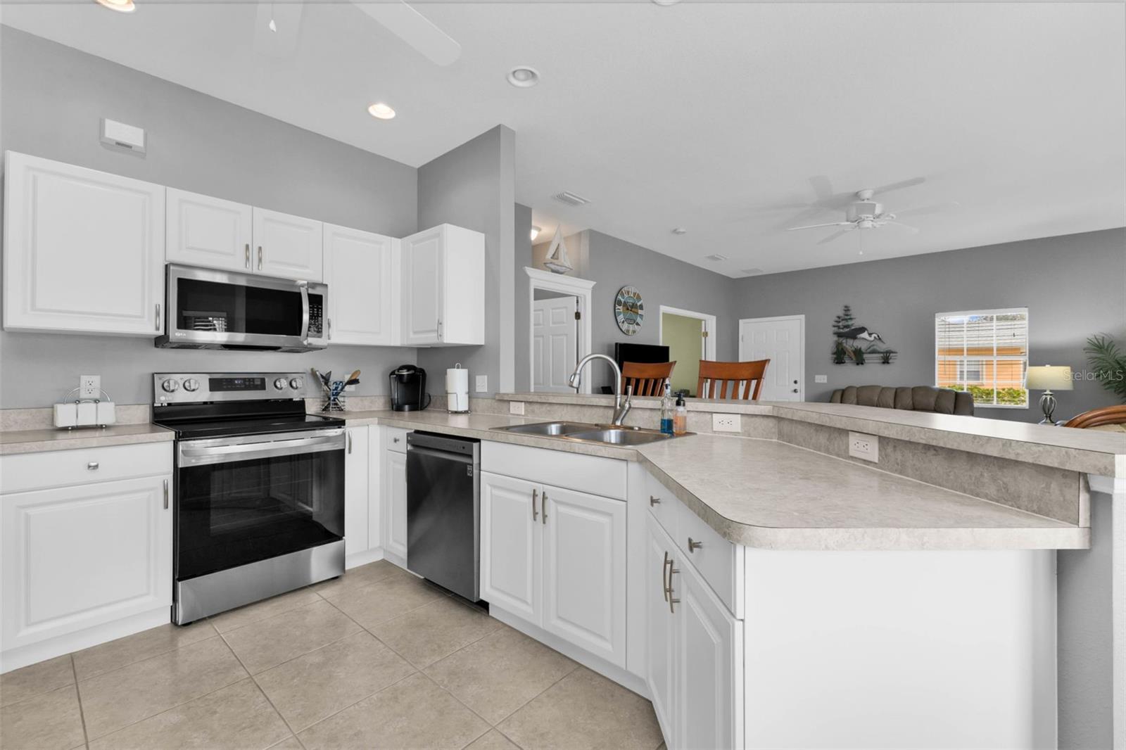 25538 HERITAGE LAKE BLVD