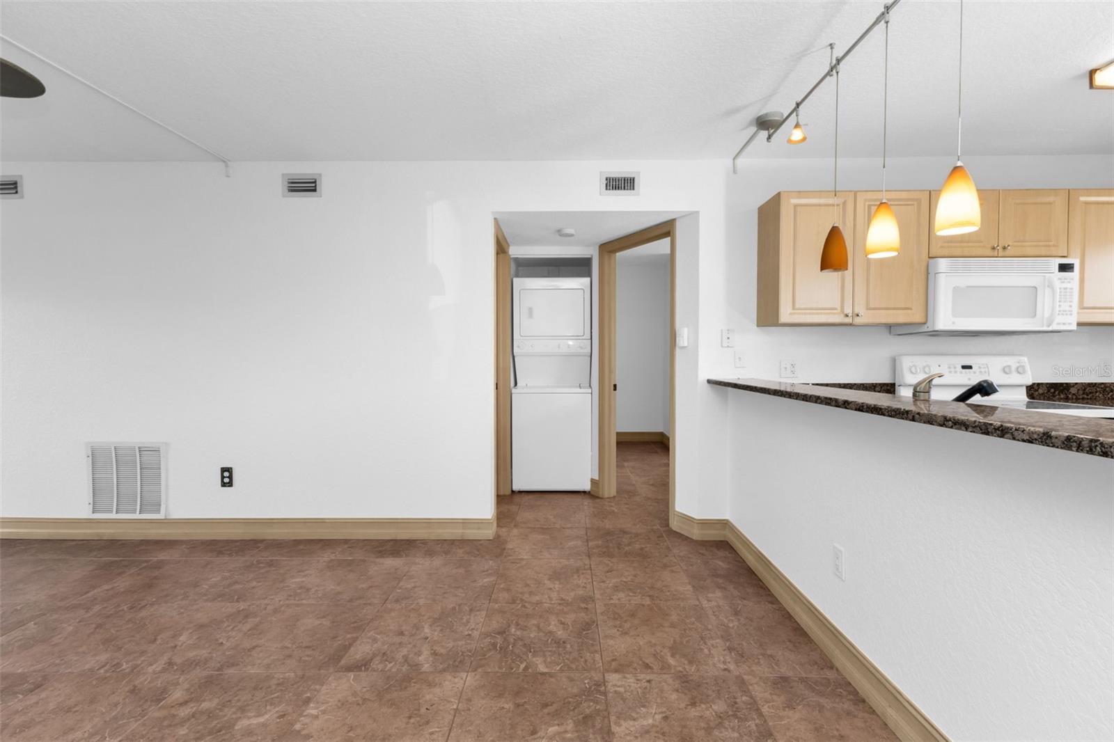 25050 SANDHILL BLVD #5A2