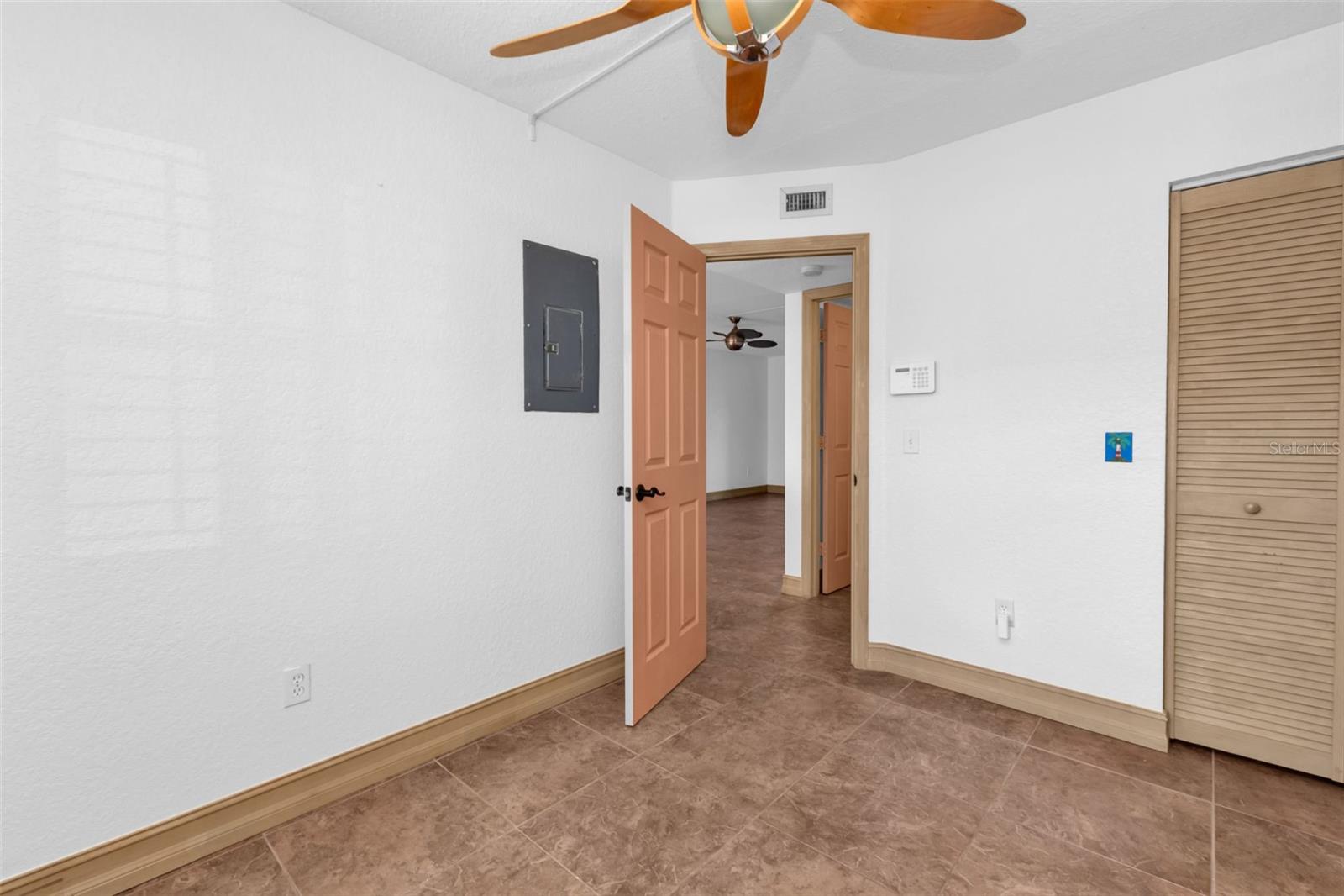 25050 SANDHILL BLVD #5A2