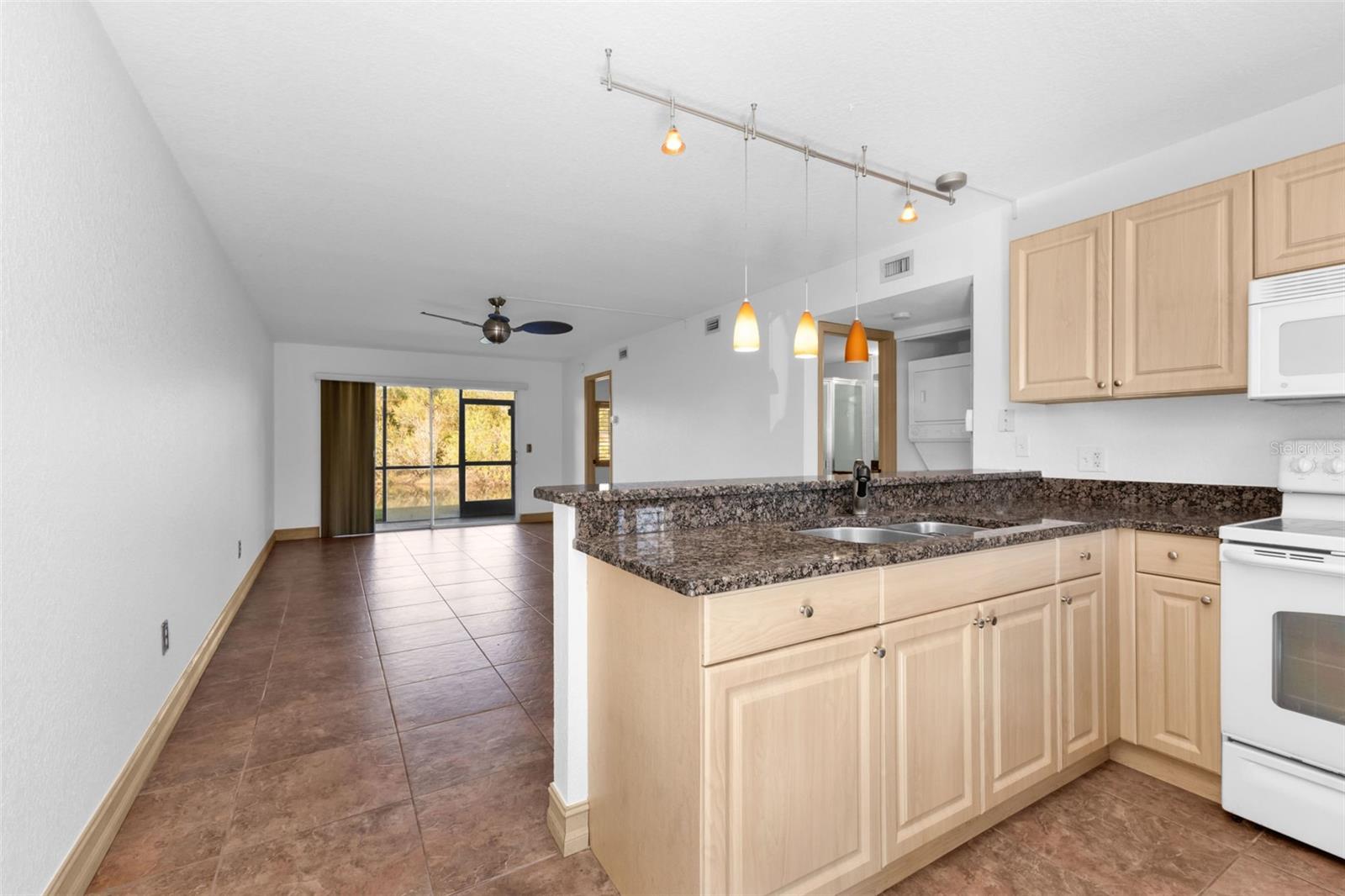 25050 SANDHILL BLVD #5A2