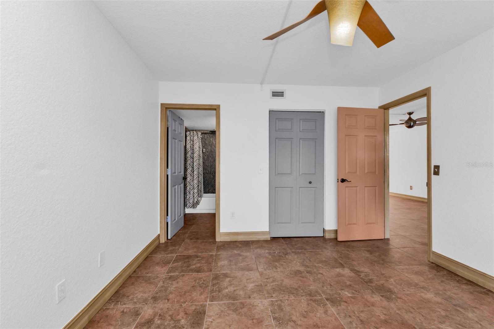 25050 SANDHILL BLVD #5A2