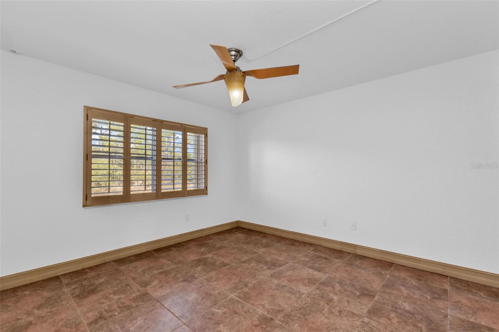 25050 SANDHILL BLVD #5A2