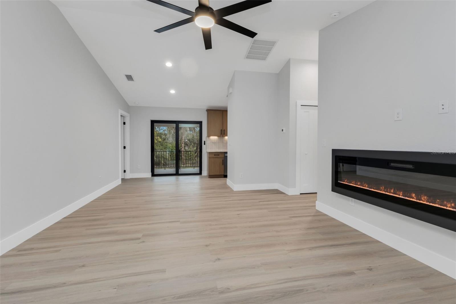 3400 PALM DR