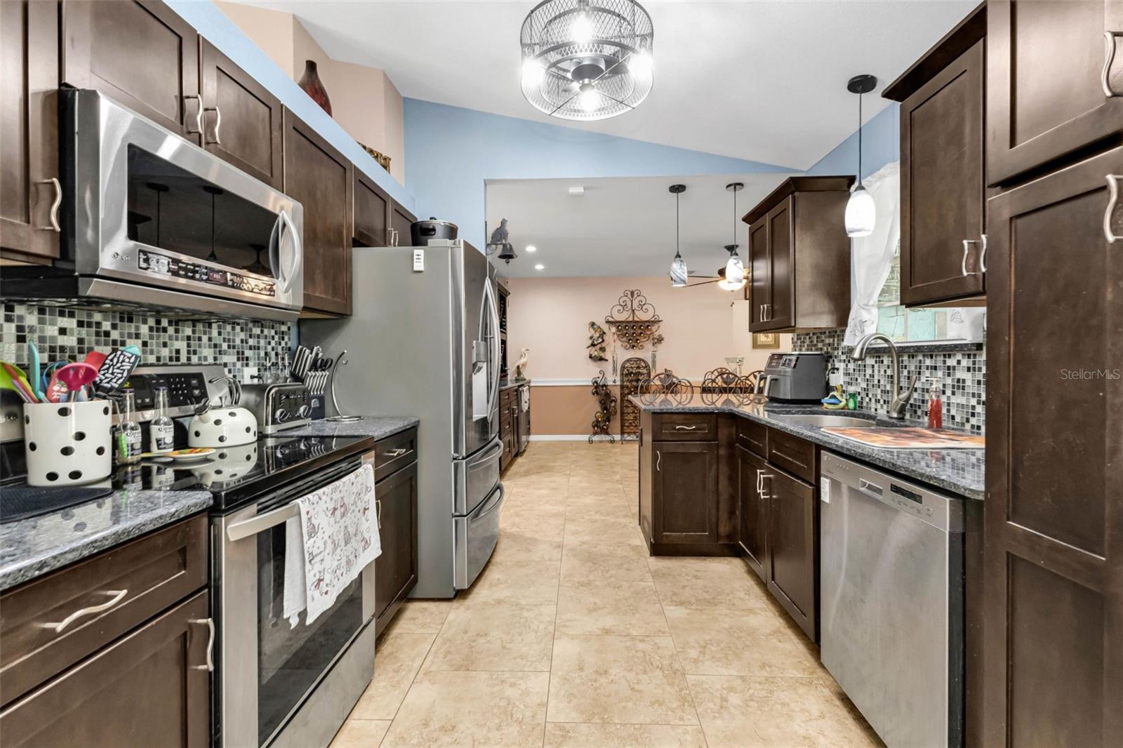 23232 PEACHLAND BLVD