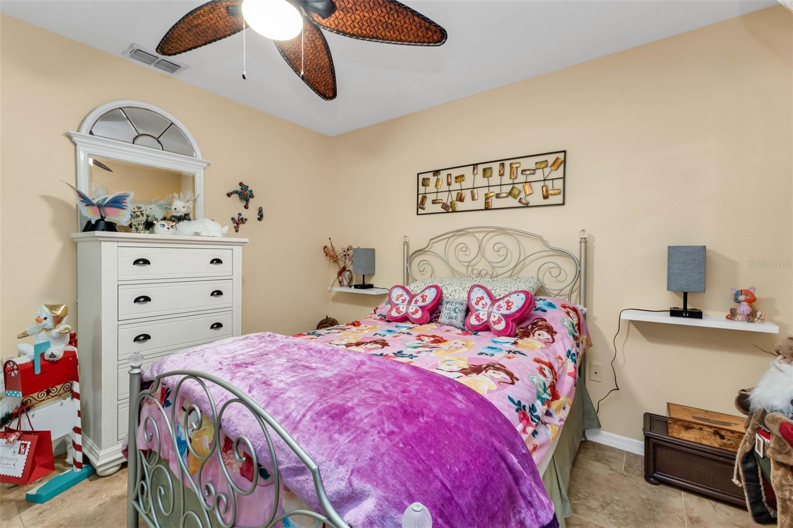 23232 PEACHLAND BLVD