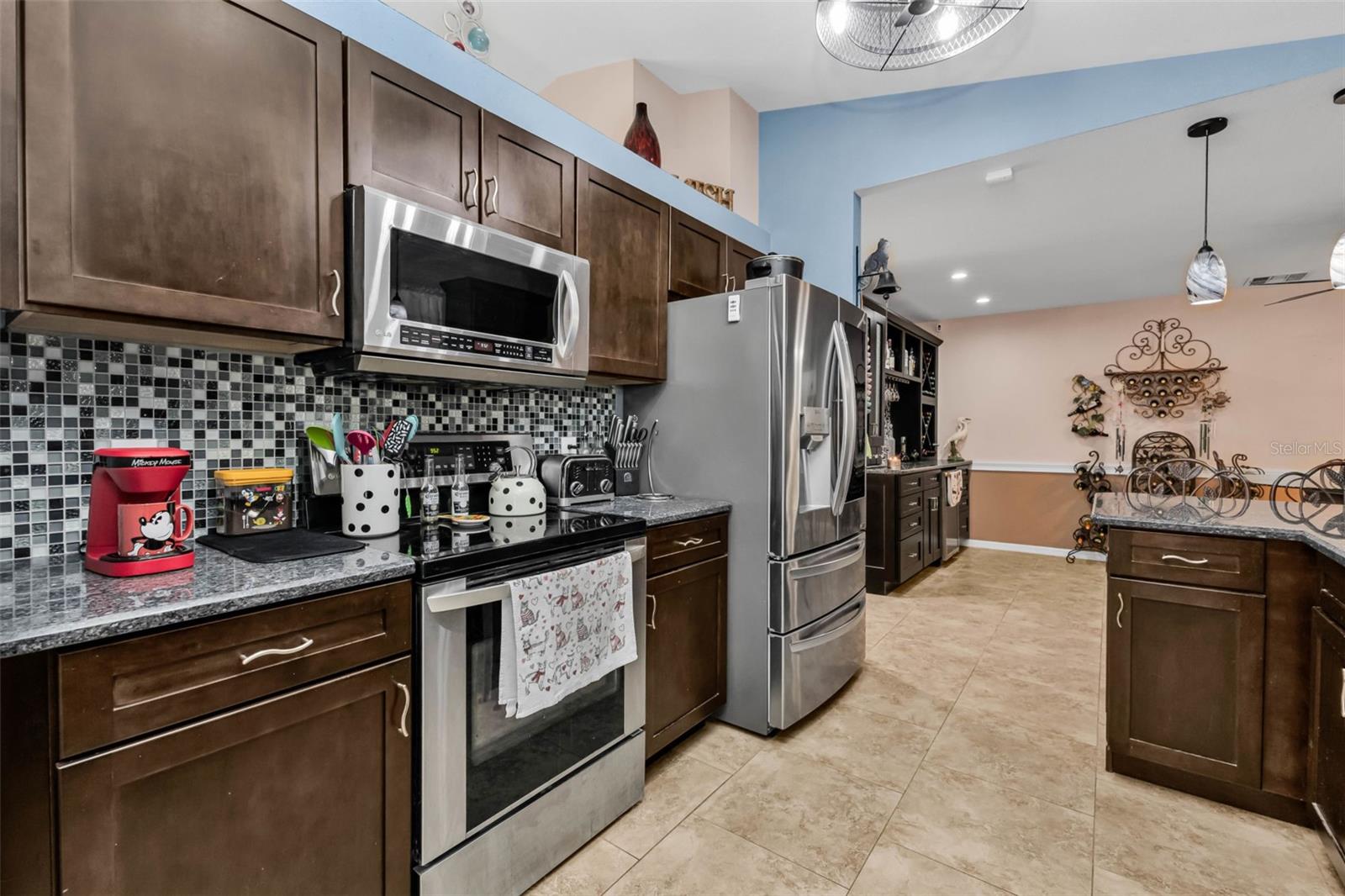 23232 PEACHLAND BLVD