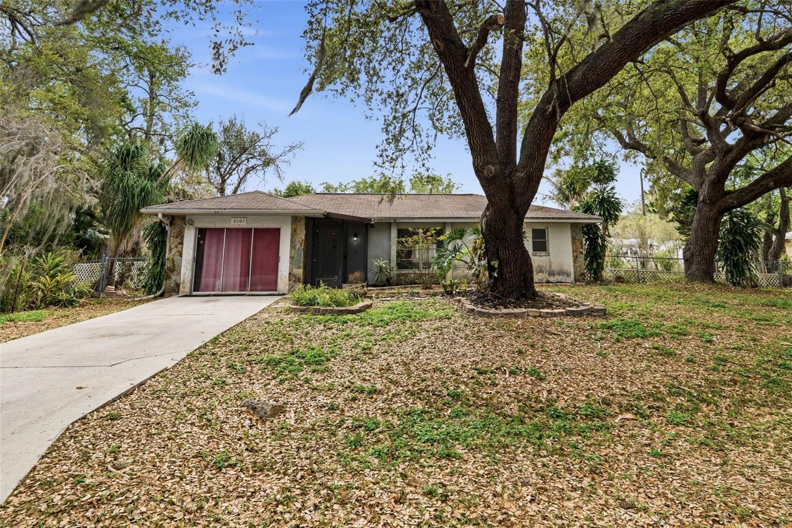 2101 BROAD RANCH DR