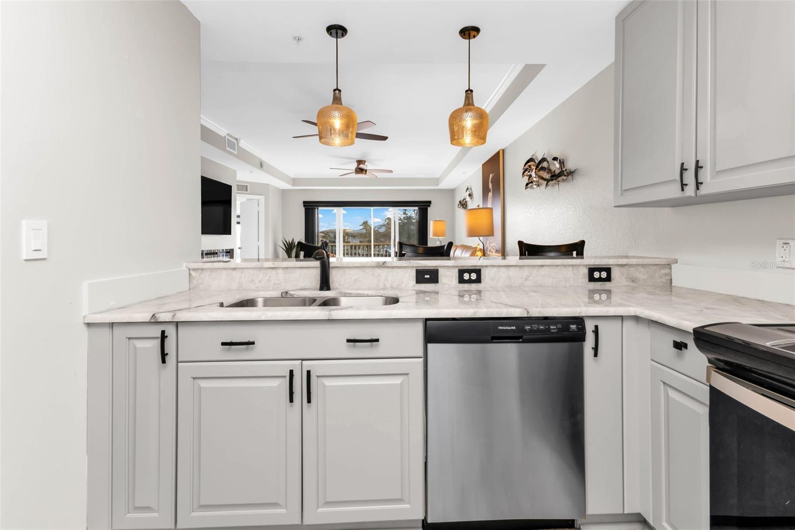 3322 PURPLE MARTIN DR #125