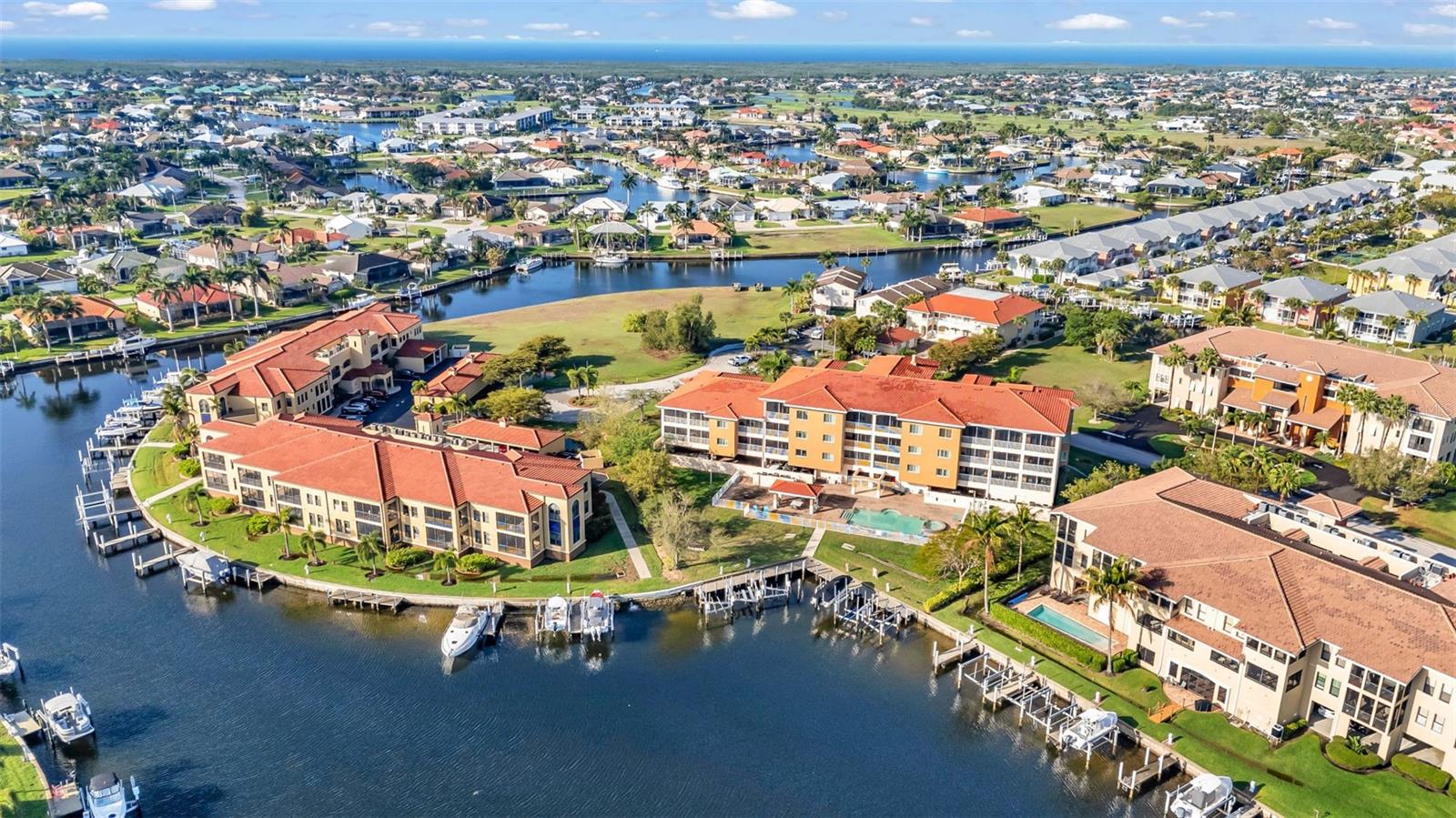 3322 PURPLE MARTIN DR #125